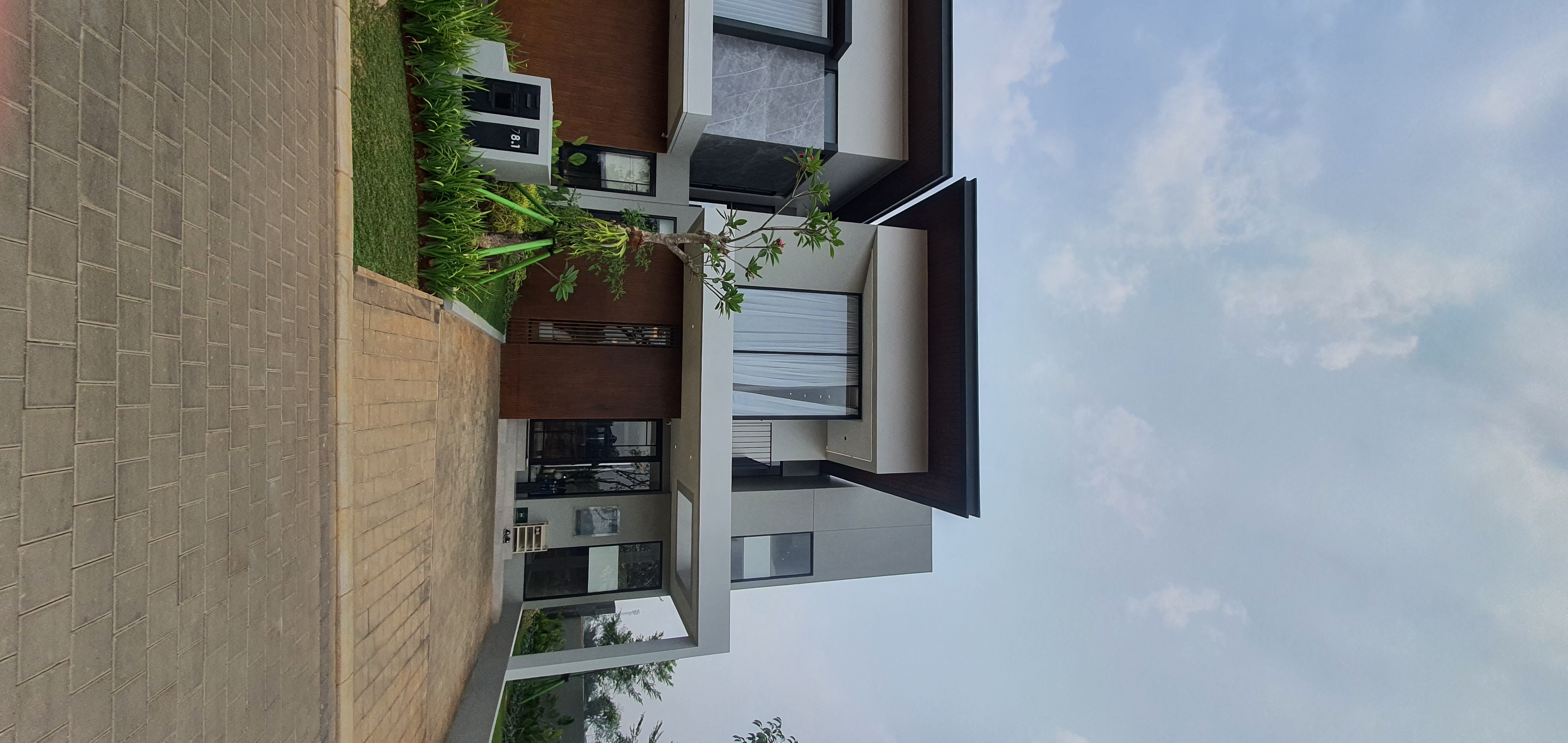 Laguna - Verdant (7x14) view